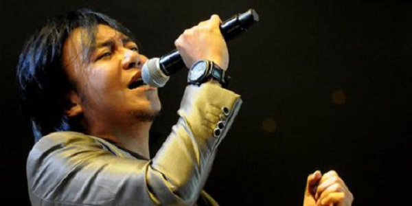 PETUA MELUNAKKAN SUARA