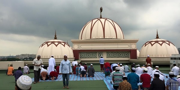 SUBHANALLAH, KEJADIAN ANEH BERLAKU DI MASJID DI SINGAPURA.jpg