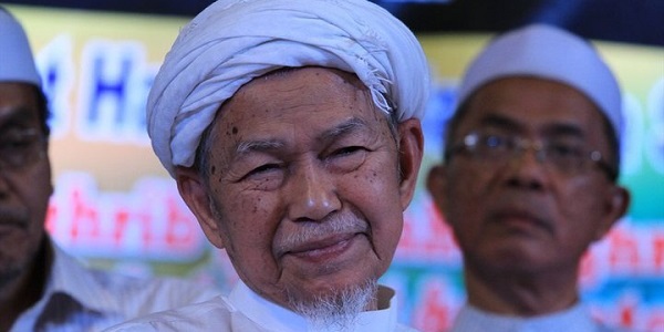 Duit Tak Cukup – Kisah Akaun Giro Almarhum Tuan Guru Nik Abdul Aziz